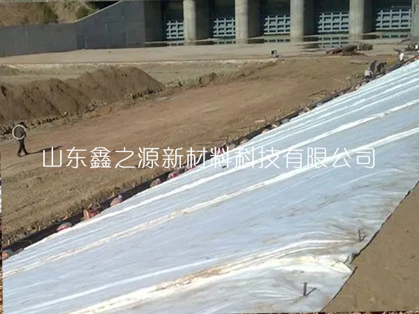 魚(yú)蝦養(yǎng)殖防滲膜在進(jìn)行存儲(chǔ)時(shí)須注意哪些事項(xiàng)？