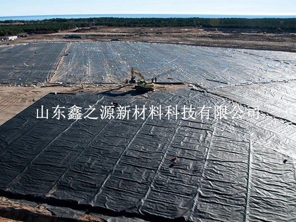 雨季鋪藕池防滲膜？這些準備工作要做足