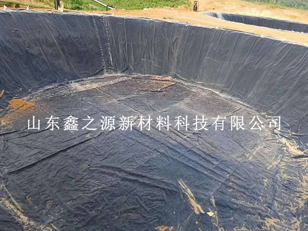 沼氣池防滲膜鋪設(shè)前，這些準(zhǔn)備工作要做足